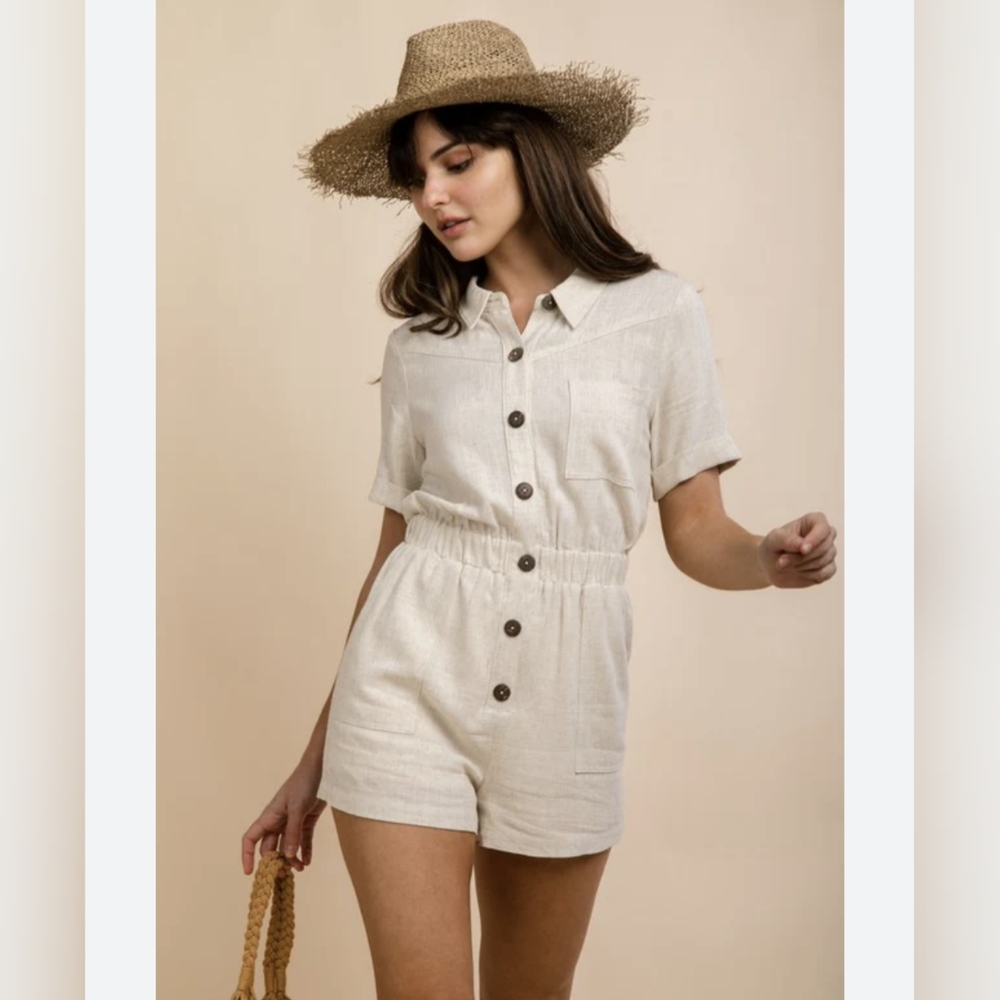 Linen and cotton Romper in beige NWOT